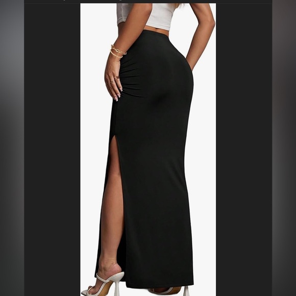 AVANOVA SPLIT SLIT RUCHED SKIRT - Picture 3 of 9